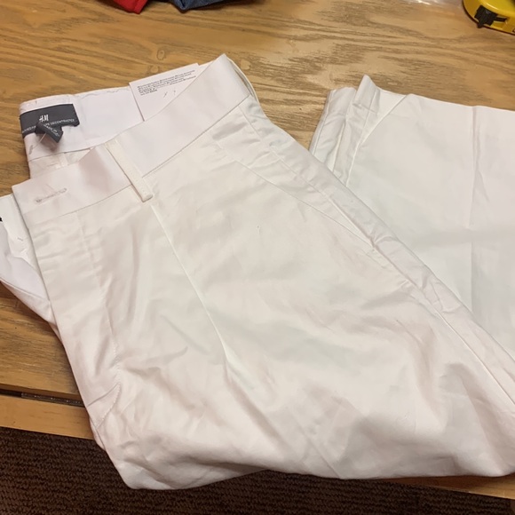 H&M white pants - Picture 9 of 9